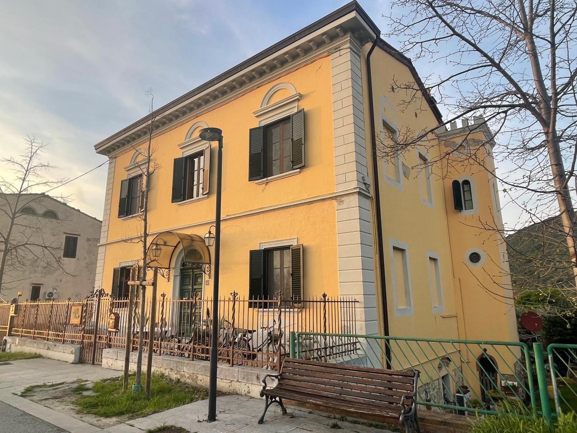 La Casa Sul Lungarno Lejlighed Uliveto Terme Eksteriør billede