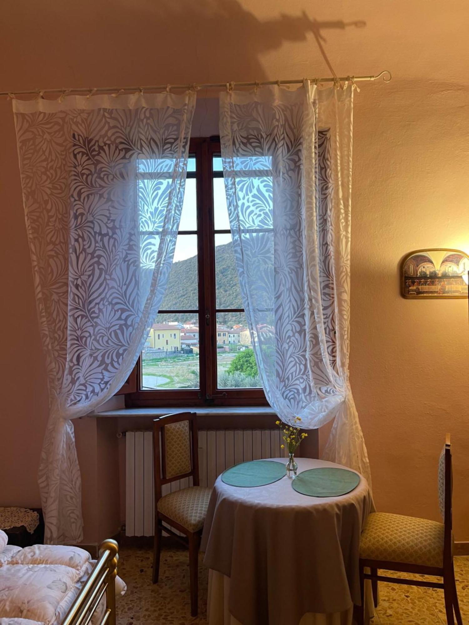 La Casa Sul Lungarno Lejlighed Uliveto Terme Eksteriør billede